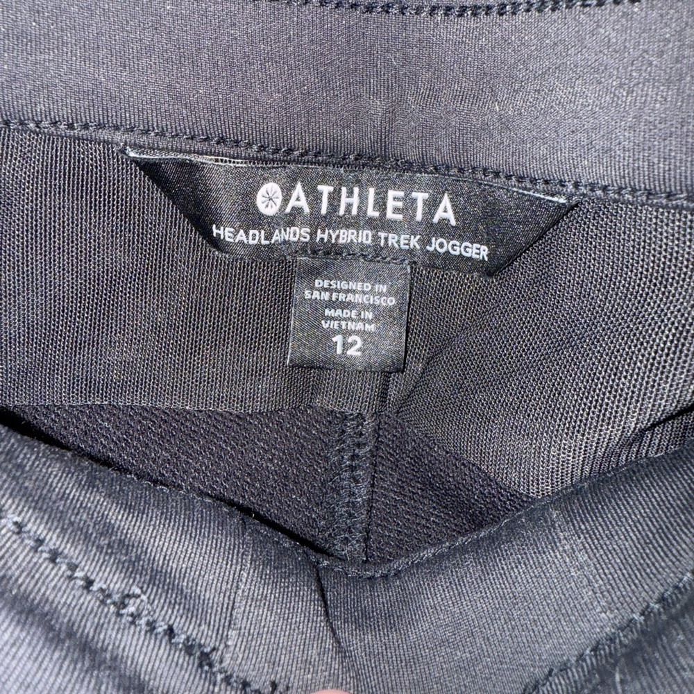 Athleta Headlands Hybrid Tech Jogger pants in black, size 12 - Picture 7 of 9